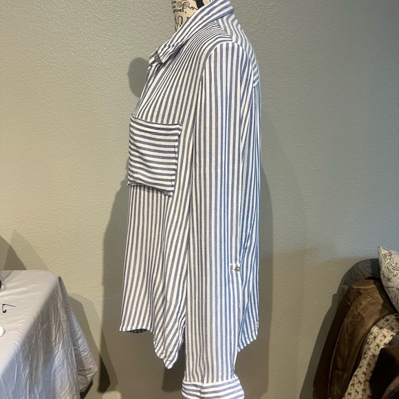 Love Tree Blue and White Striped Top - Picture 2 of 4